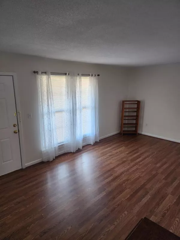 Charleston, SC 29407,867 Colony Dr #F #118