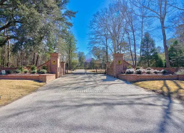 Summerville, SC 29485,107 Boyle Way