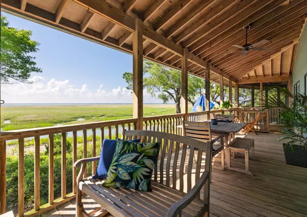 226 Old House Ln, Dewees Island, SC 29451