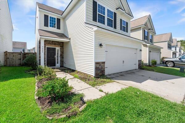 Ladson, SC 29456,9804 Lone Cypress Ln