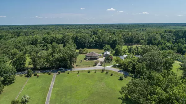 395 Summerset Ln, Summerville, SC 29483