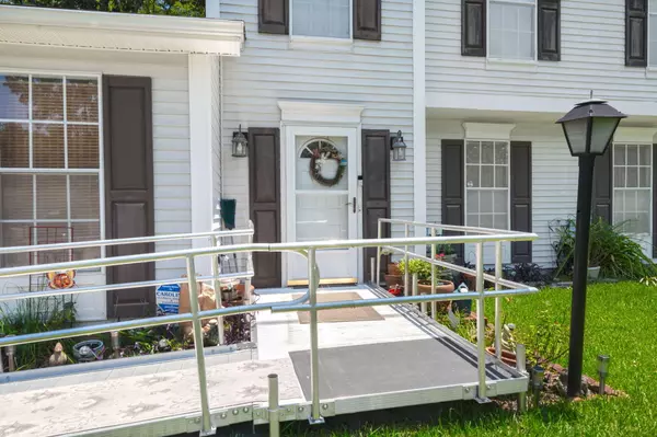 North Charleston, SC 29420,8475 Scotts Mill Dr North