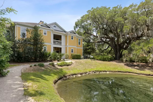 Mount Pleasant, SC 29464,1915 Chatelain Way
