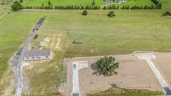 Ridgeville, SC 29472,003 Givhans Rd