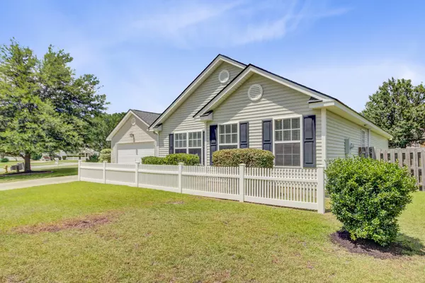Summerville, SC 29483,232 Moon Dance Ln