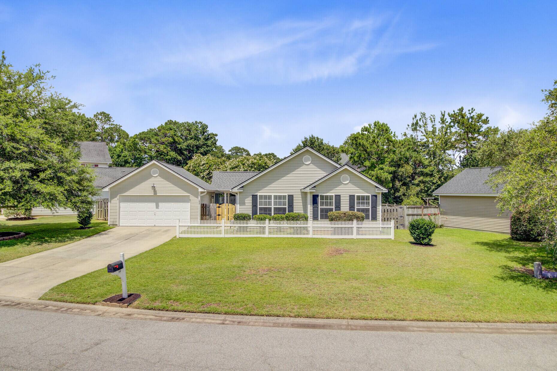 Summerville, SC 29483,232 Moon Dance Ln