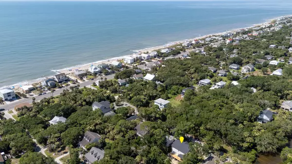 Edisto Island, SC 29438,817 Cheehaw St