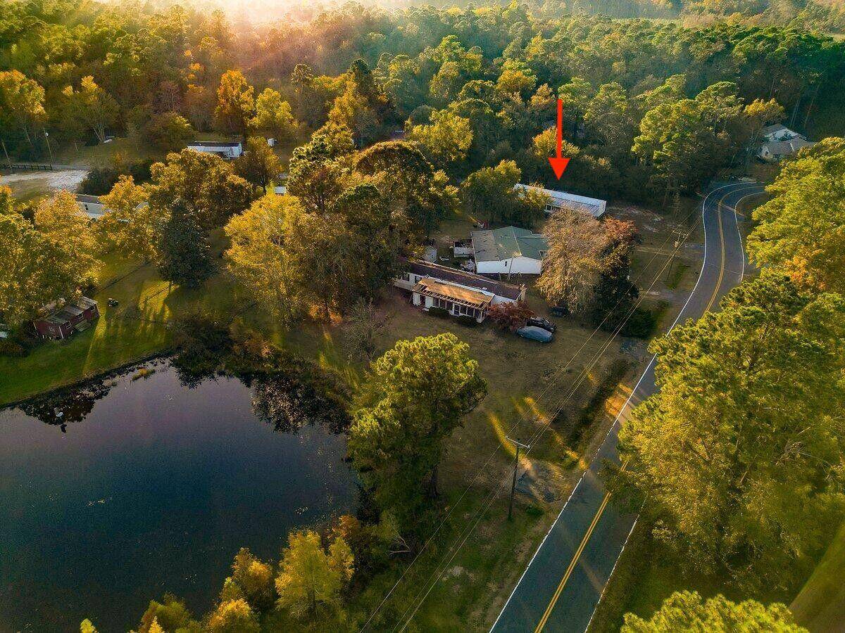 104 Wares Run, Cross, SC 29436
