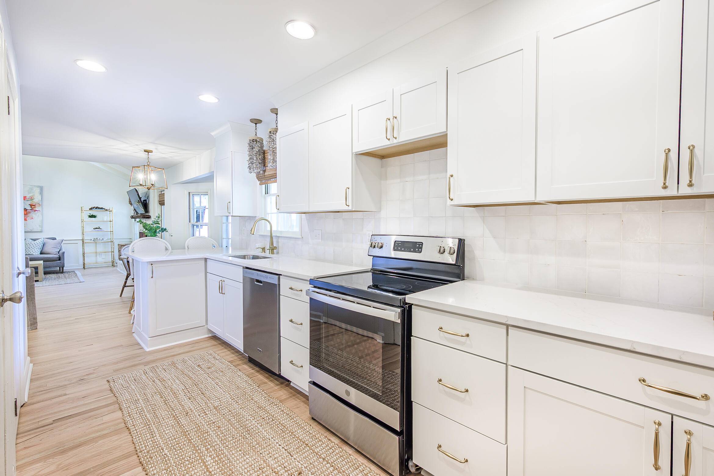 Mount Pleasant, SC 29464,938 Sea Gull Dr