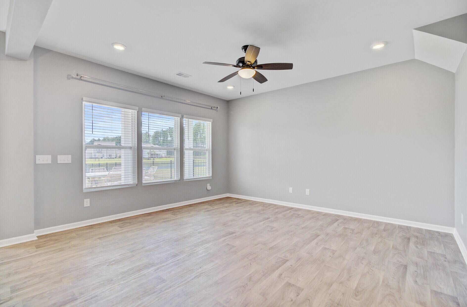 Summerville, SC 29486,515 Purple Finch Rd