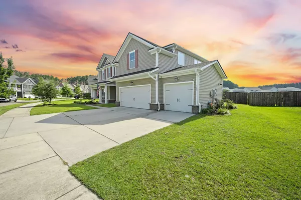 Summerville, SC 29486,438 Flat Rock Ln