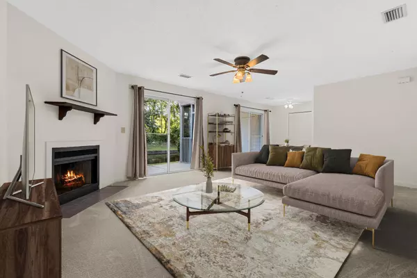 North Charleston, SC 29418,7950 Parklane Ct #C