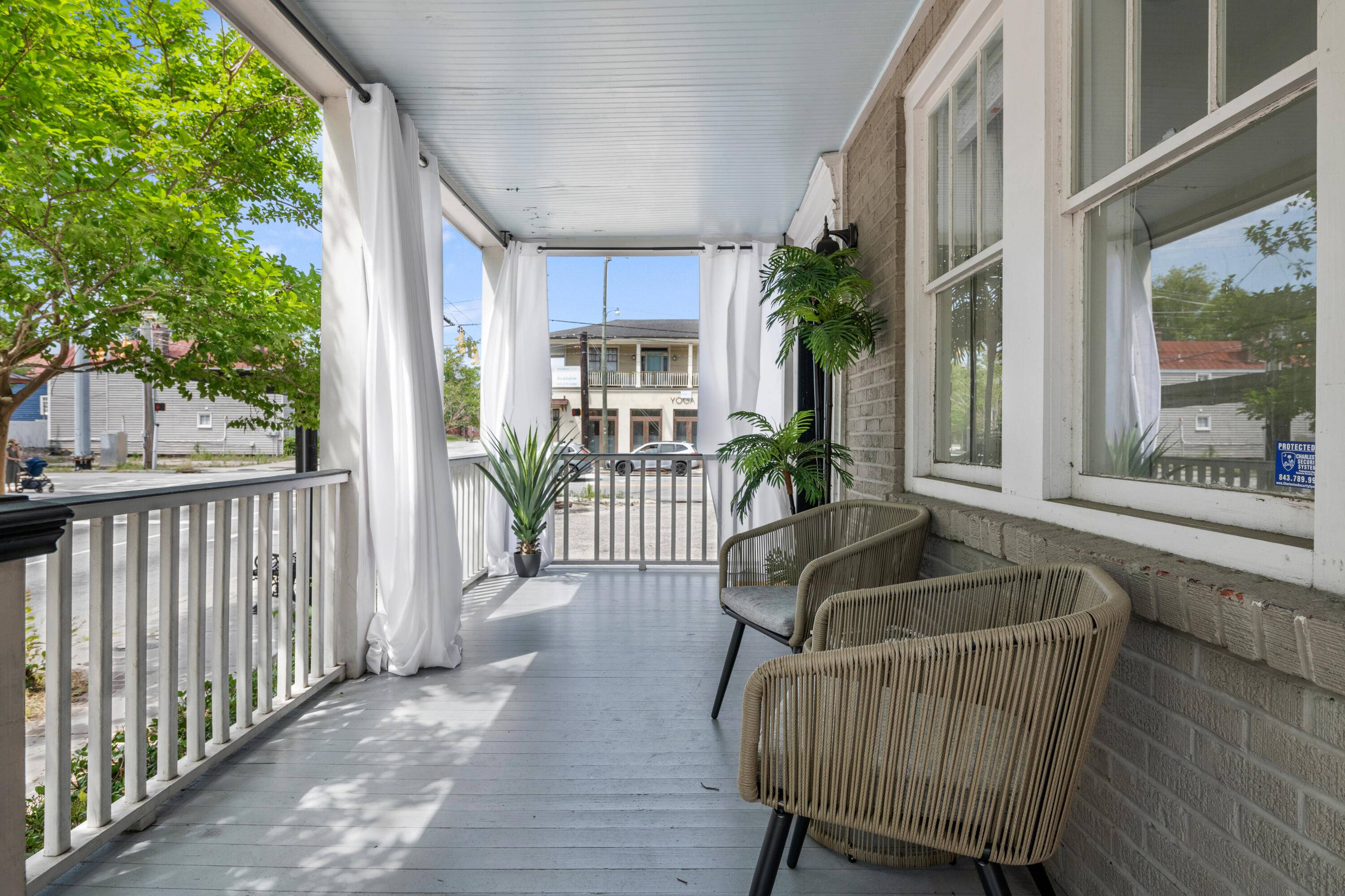Charleston, SC 29403,170 Spring St