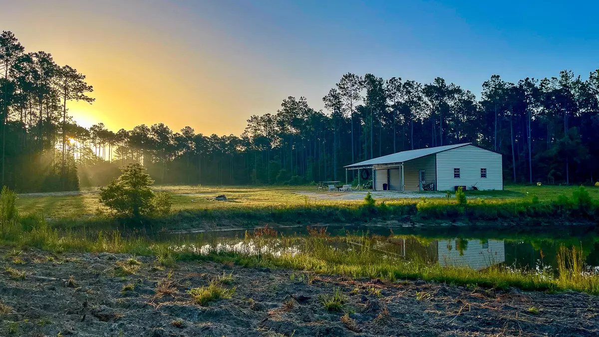 Mcclellanville, SC 29458,1515 7 Mile Rd