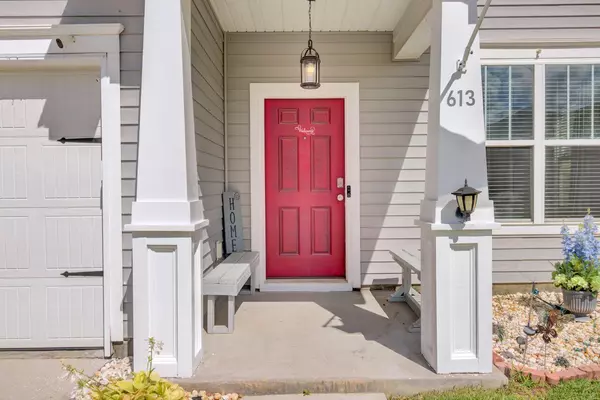 Summerville, SC 29486,613 Ravens Wood Rd