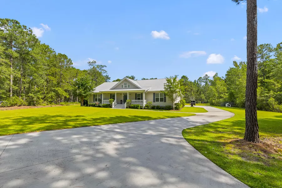 110 Huntington Ct, Walterboro, SC 29488