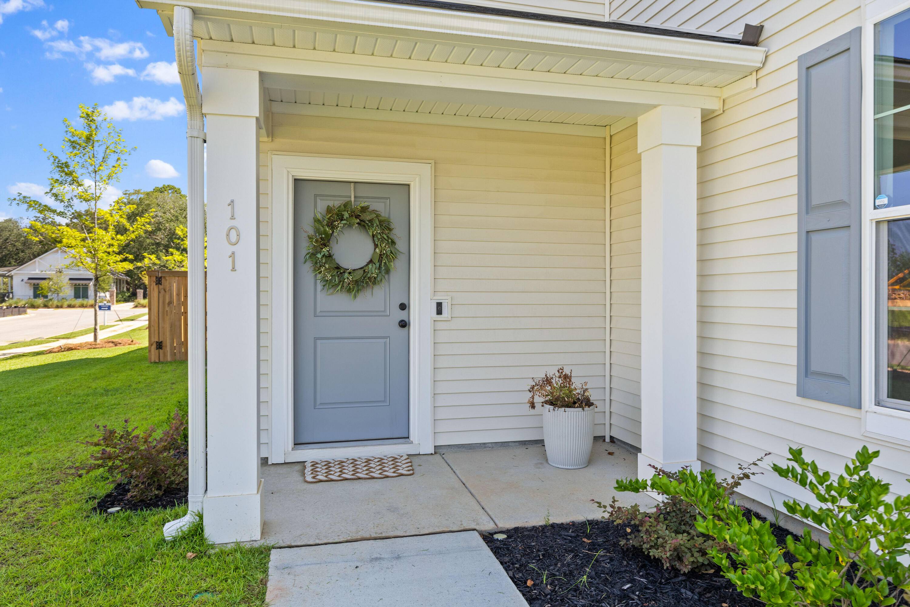 Summerville, SC 29483,101 Guernsey Ln