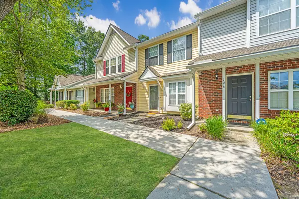 Goose Creek, SC 29445,125 Macy Cir