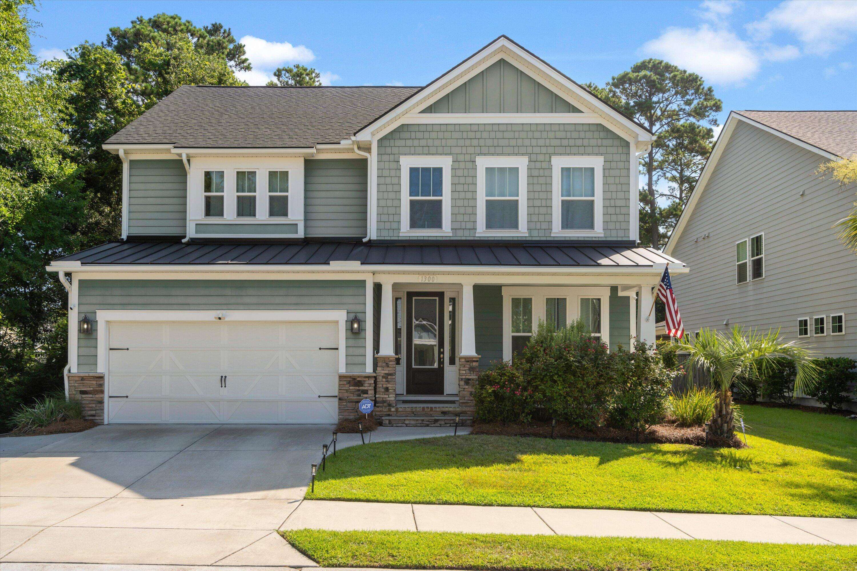 1300 Enfield Ln, Mount Pleasant, SC 29466
