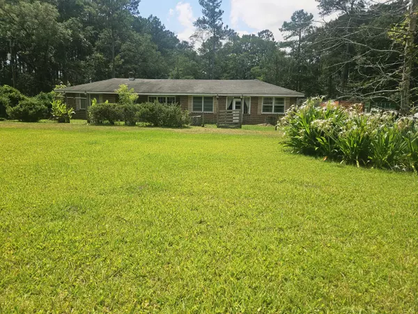 8719 Jefferies Hwy, Walterboro, SC 29488