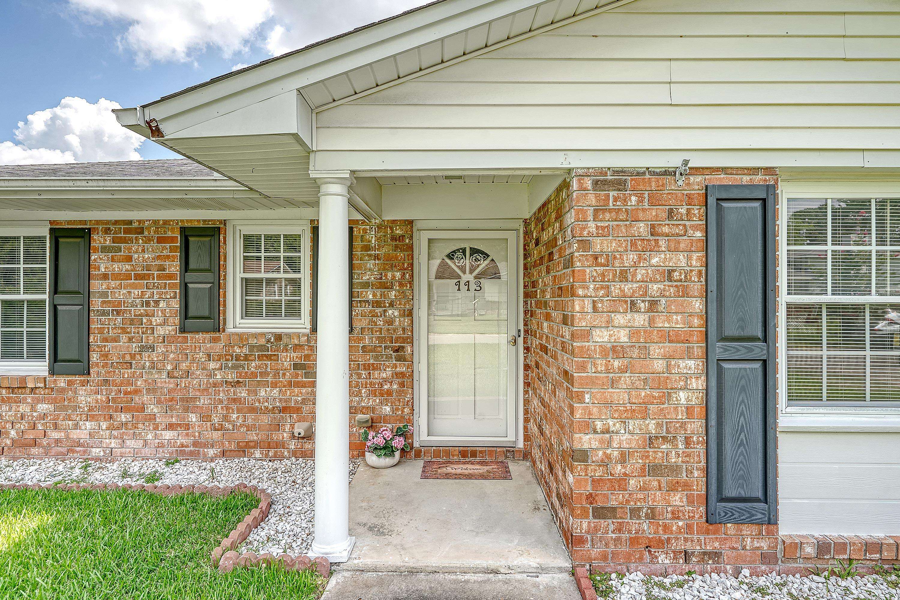Ladson, SC 29456,113 Jackson Rd
