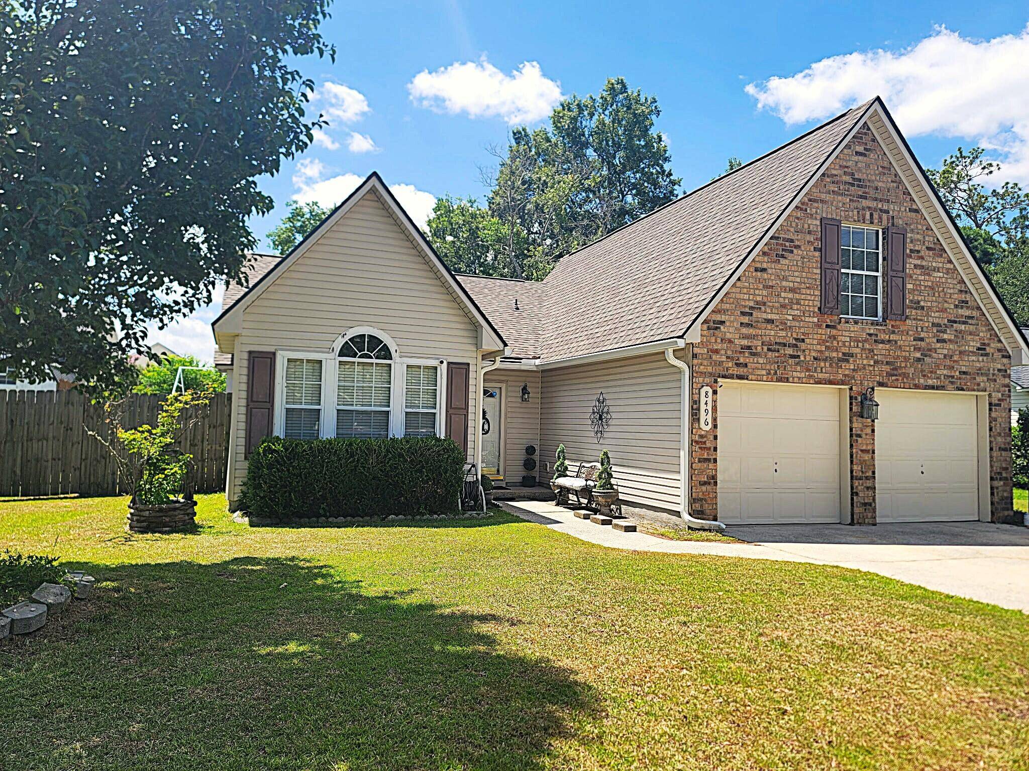8496 Roanoke Dr, North Charleston, SC 29406