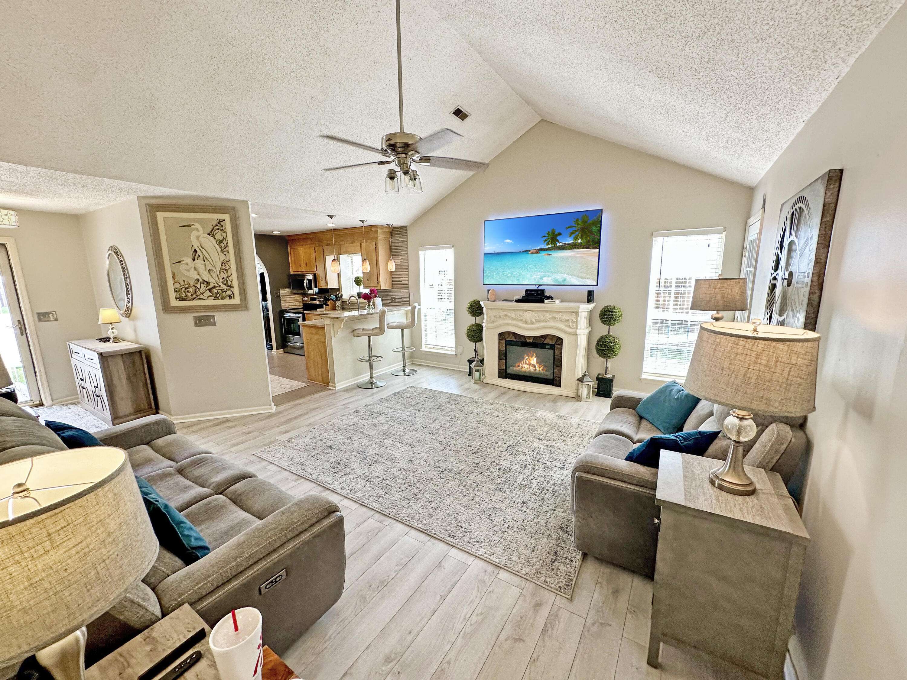 North Charleston, SC 29406,8496 Roanoke Dr