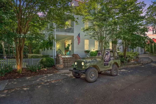 107 Bennett St, Mount Pleasant, SC 29464