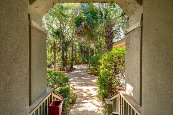 Kiawah Island, SC 29455,251 Glen Abbey