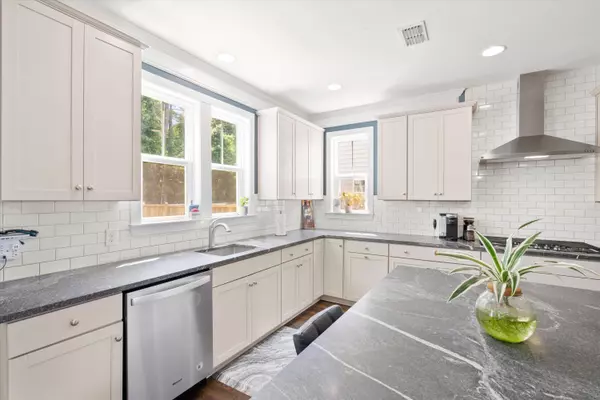 Mount Pleasant, SC 29466,1300 Enfield Ln