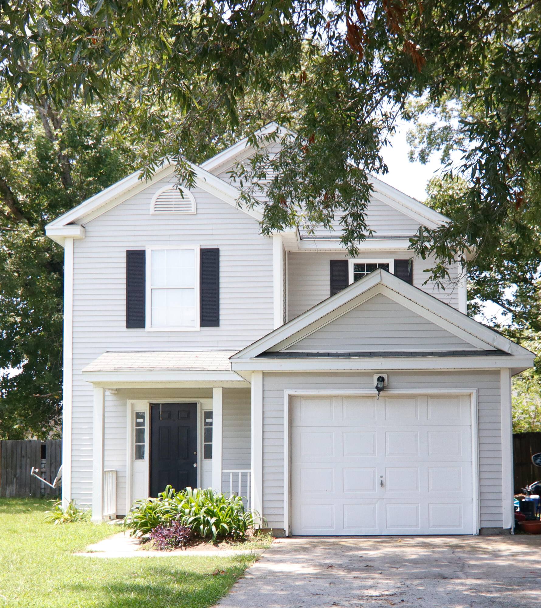 5133 Southside Dr, North Charleston, SC 29418
