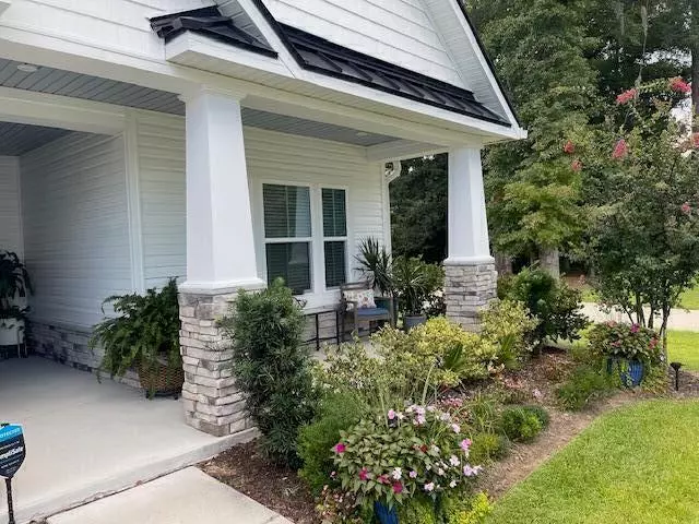 111 Country Oaks Ln, Wando, SC 29492