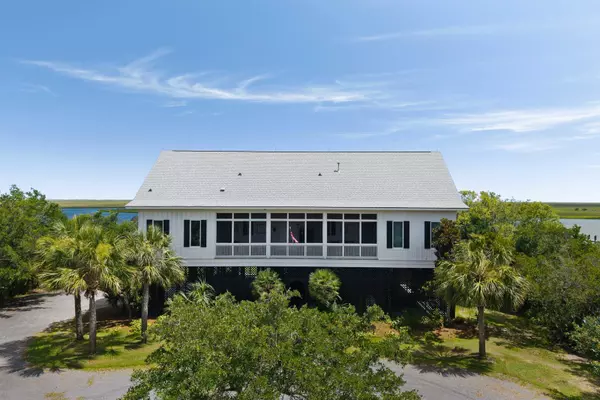 Mcclellanville, SC 29458,315 Lofton Ct