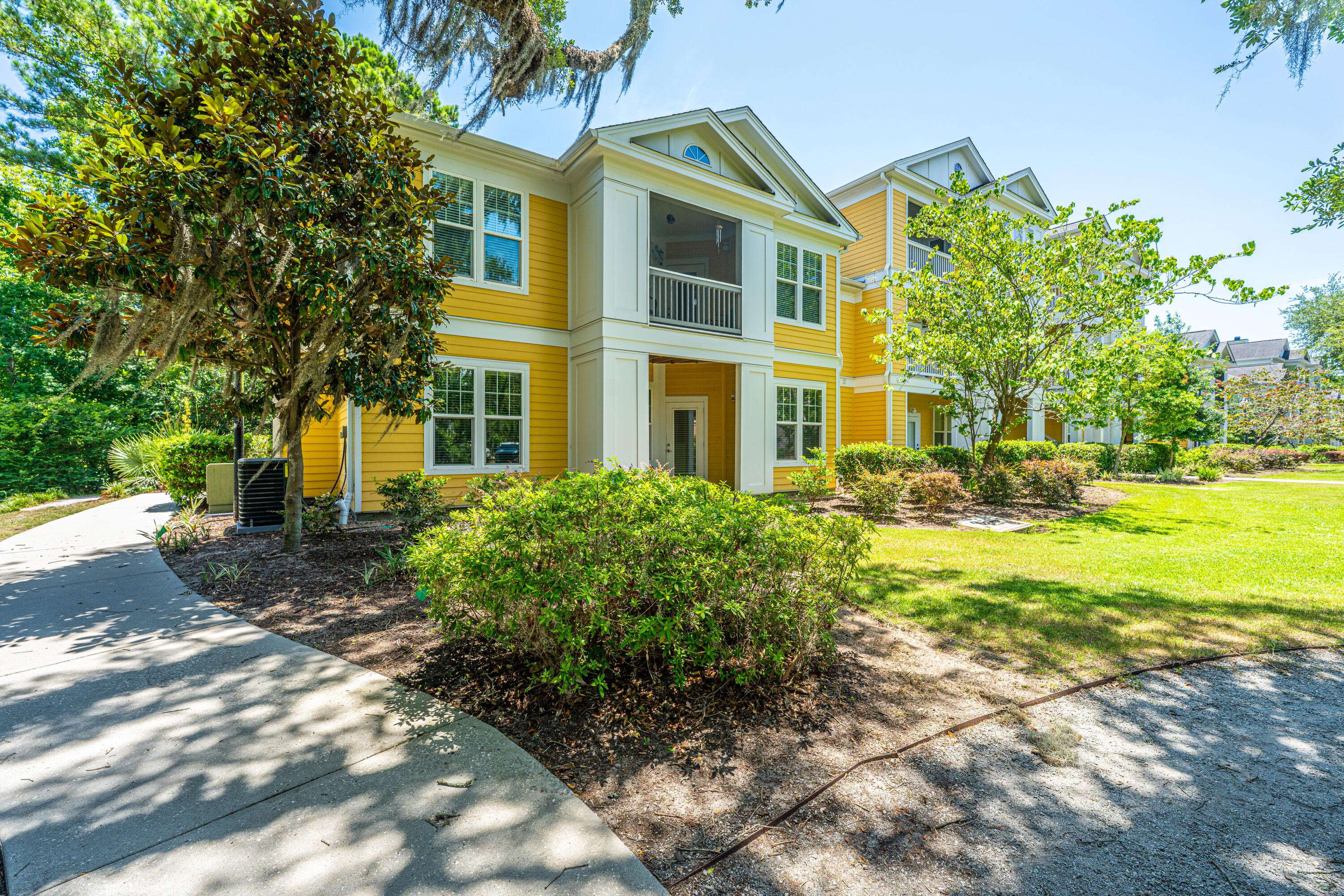 1926 Chatelain Way, Mount Pleasant, SC 29464