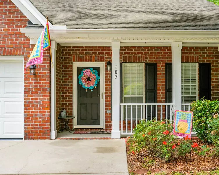 107 Walden Ridge Way, Summerville, SC 29485