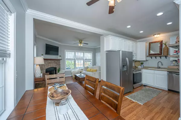 118 Congress St #B, Charleston, SC 29403