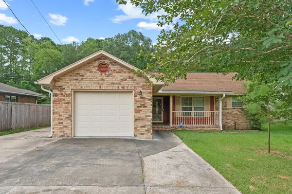 303 E Pandora Dr,  Goose Creek,  SC 29445