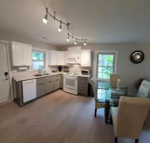 1219 Ashley Hall Rd #B, Charleston, SC 29407