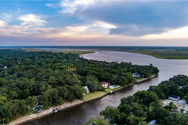 2162 Wappoo Hall Rd, Charleston, SC 29412