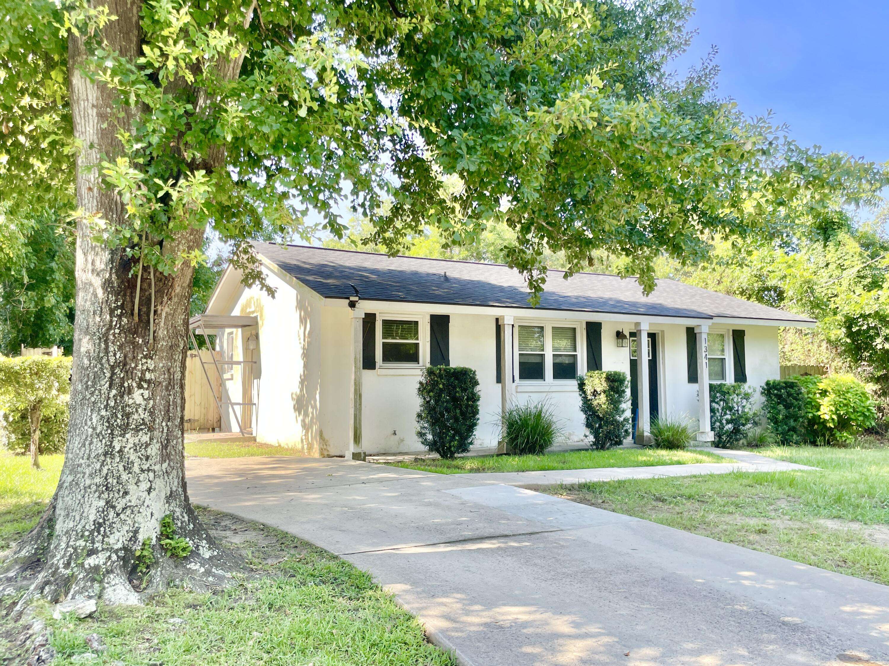 1341 Wallerton Ave, Charleston, SC 29407