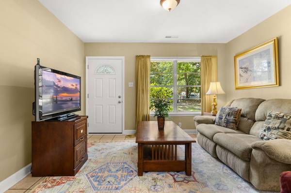 Hollywood, SC 29449,6218 Bevington Rd