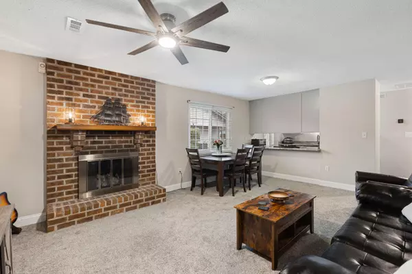 North Charleston, SC 29418,7767 Oldridge Rd