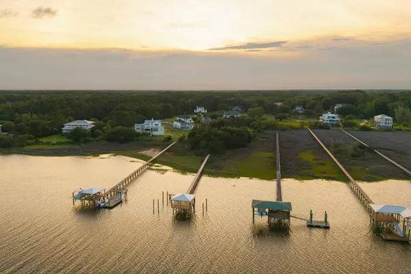 Awendaw, SC 29429,7847 Pelican Bay Rd