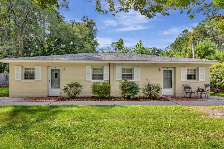 921 Simmons Ave #A & B, Summerville, SC 29483
