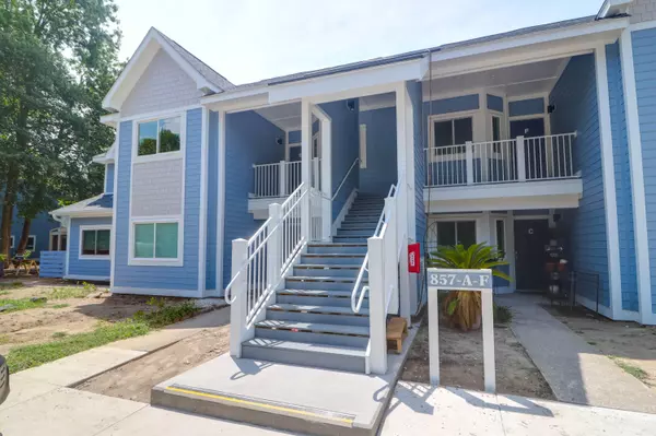 Mount Pleasant, SC 29464,857 Liriope Ln #E