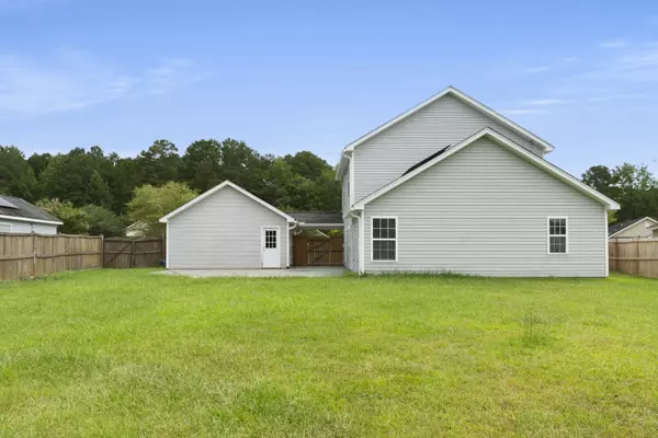 Summerville, SC 29485,304 Coosawatchie St