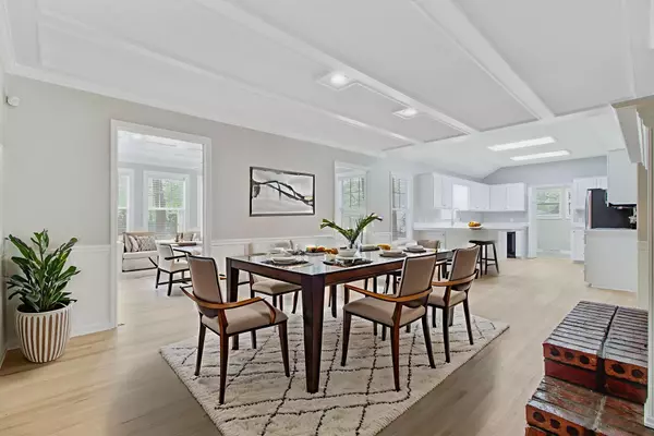 Summerville, SC 29483,306 Mcdougal Cir