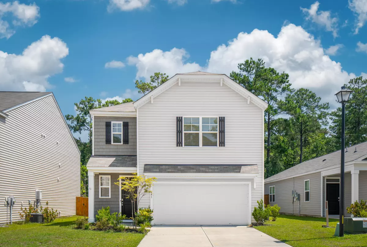 Summerville, SC 29486,641 Silver Spruce St