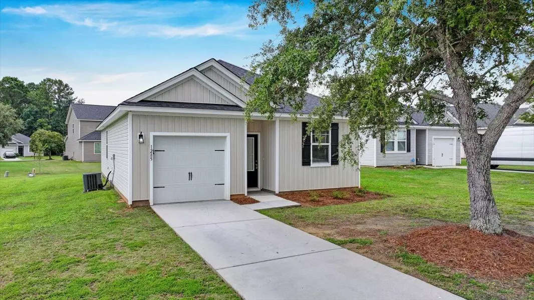 1285 Warrens Way, Manning, SC 29102