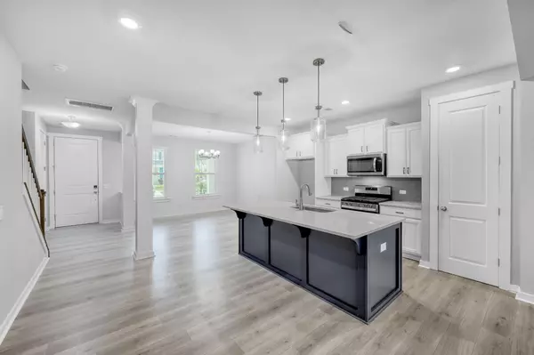 Ravenel, SC 29470,1005 Swamp Harrier Ave